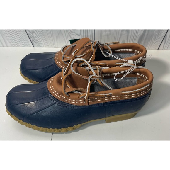 L.L. BEAN WOMEN'S BEAN BOOTS, RUBBER MOC Size 9 Wide - Picture 3 of 6